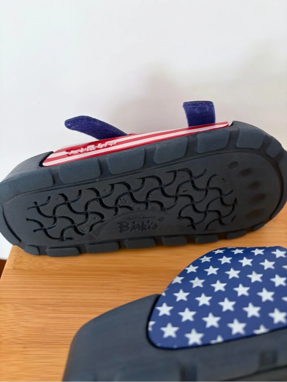 Birki’s Kids Sz 28 (10-10.5) Arizona Star & Stripe Buckle Sandals - Blue/Red USA